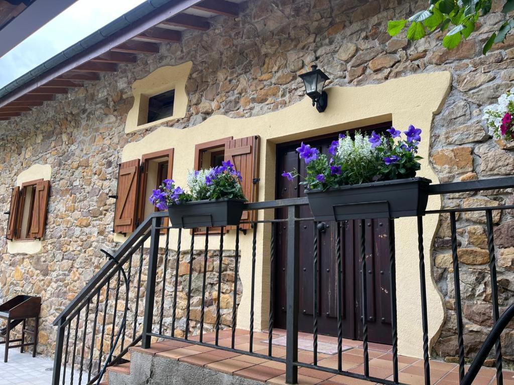 Villamerceditas Rasines Dış mekan fotoğraf